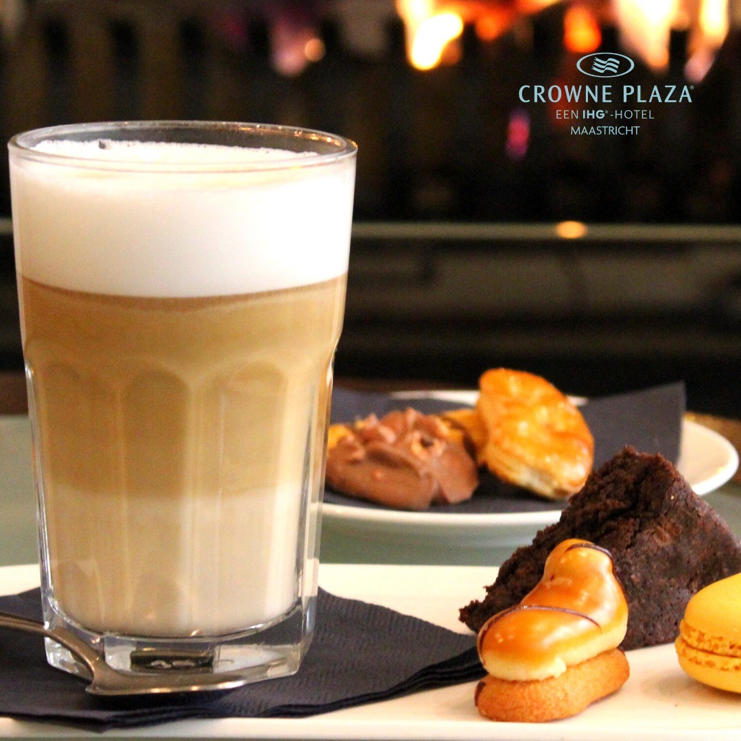 Stop by us and enjoy a tasty coffee.
Whether you take yours black, as a latte or a cappuccino, we have it all!

#ihg #visitlimburg #cpm #crowneplaza #maastricht #limburg #visitmaastricht #crowneplazahotel #hotel #maastrichtcity #nachtjeweg #centrumhotelmaastricht #koffie #coffee